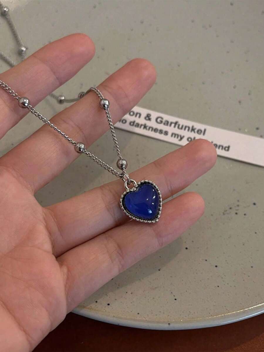 SELENE HEART NECKLACE