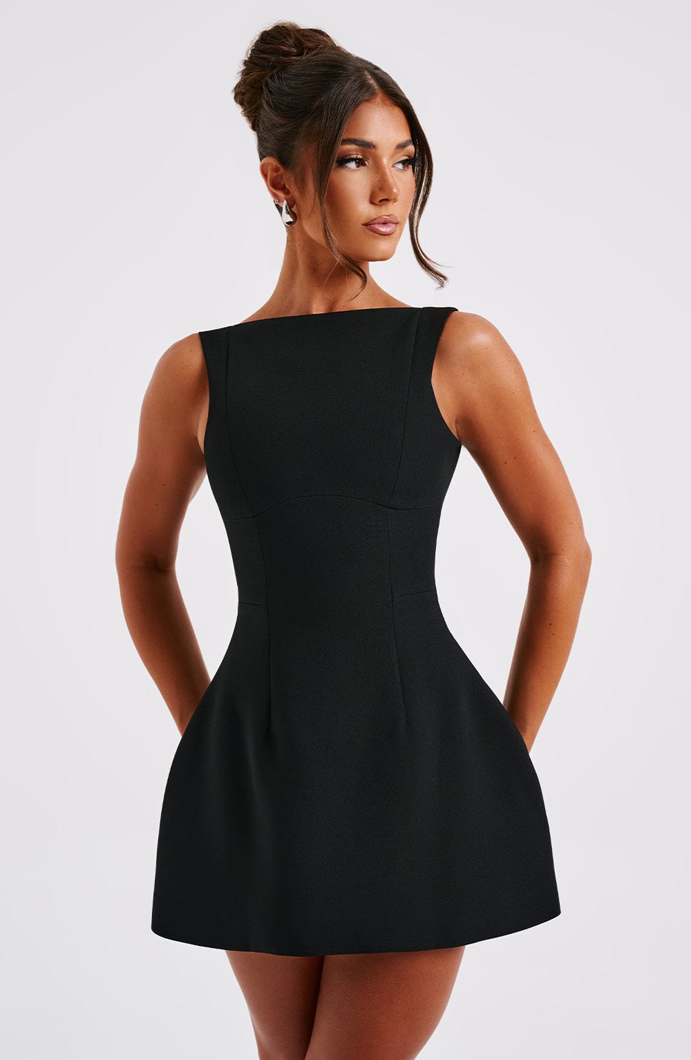 SIENNA BACKLESS MINI- BLACK